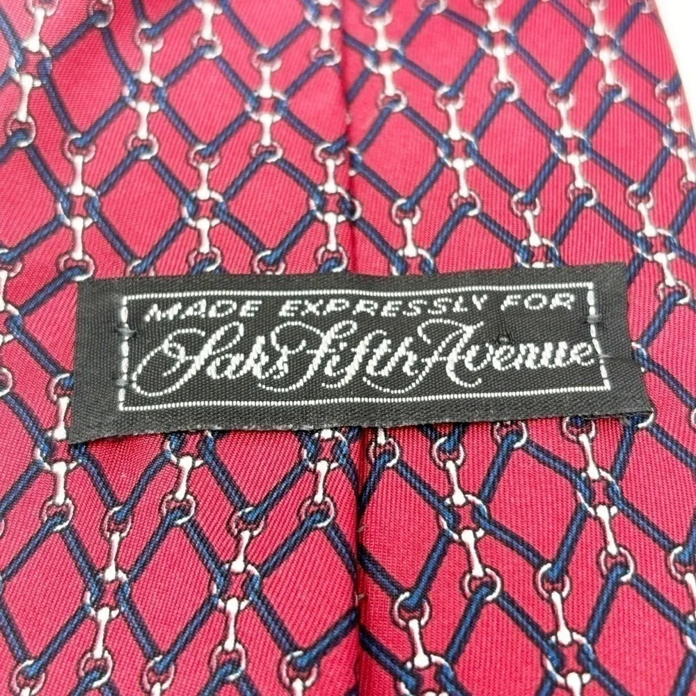 Vintage SAKS FIFTH AVENUE Men’s Red Blue Horse Bit Pattern 100% Silk Tie USA